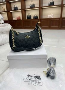 COACH IMPORTED PREMIUM SLING BAG WD BOX