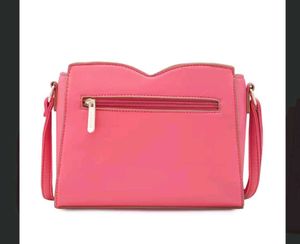 Caprese Fuchsia Bag