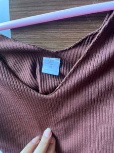 brown top