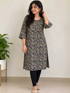 Stylish Paisley Print Kurta