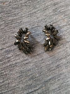 Elegant Black Gemstone Earrings