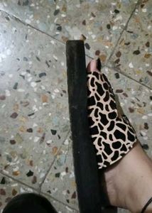 Giraffe Print Buckle Sandals