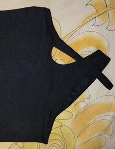 Clafoutis K Neck Balck Party Top