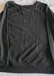Black Crew Neck Sweatshirt