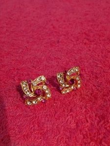 Gold Coloured Stud With Pink And White Stones