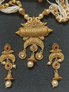Rubans Antique Gold-Tone Jewelry Set