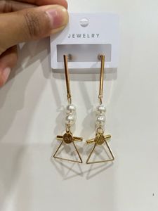 Geometric Pearl Drop Earrings 😍