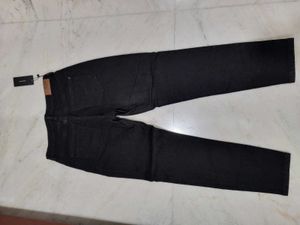 Vero Moda Ripped Jeans