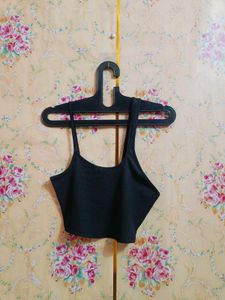 🇳🇿💫🎀Black Cropped Tank Top