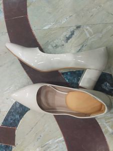 Stylish Patent Ballet Flats