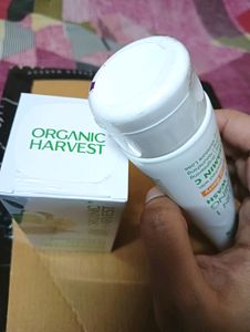 Combo of Organic harvest serum and facewash co