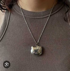 hello kitty photo locket