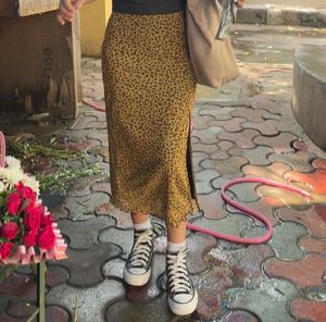 Floral Print Midi Skirt with Slit