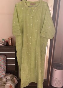 Vibrant Green Kurta with Unique Pattern