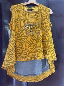 Stylish Sleeveless Layered Top