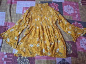 Stylish Yellow Floral Top