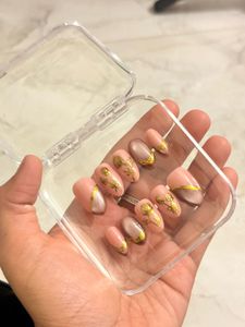 Elegant Rose Press-On Nails