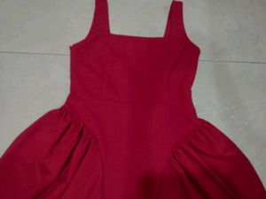 Chic Red Square Neck Dress