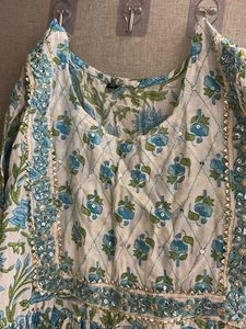 Beautiful Floral Kurta with pant