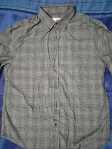 Men's Classic Grey Plaid Long Sleeve Shirt