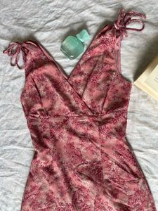 Chic Floral Print Bodycon Dress