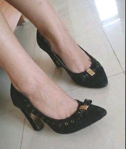 Clarks high heels suede pumps