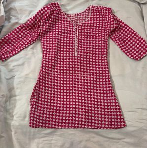 Stylish Pink Geometric Print Tunic Top