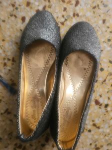 Sparkly Black Ballet Flats belly
