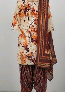 Stylish Batik Print Kurta Set with Dupatta
