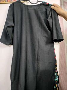 Vibrant Peacock Print women Kurta