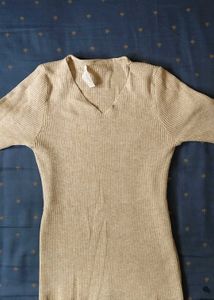 Ribbed V-Neck Long Sleeve Top