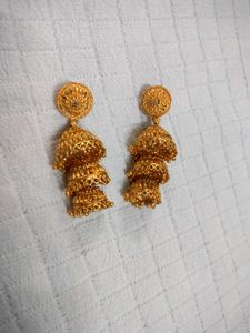 Exquisite Gold Jhumka Earrings