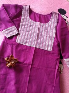 Pack Of 2 Pure Cotton Kurtas + Free Girls Top