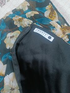 gown