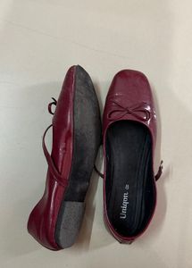 Chic Red Patent Bow Ballerinas