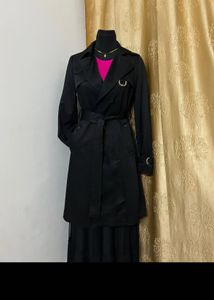 Elegant Black Trench Coat , PRICE ⬇️