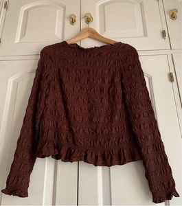 43 H&amp;M SMOCKED top