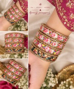 Exquisite Floral Bangle Set(only 2)
