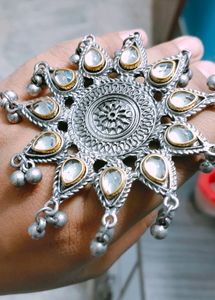 Black Polish Finger Ring With Kundan Stone