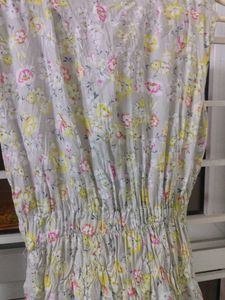 Size XS, Floral Print Dress, Sleeves Included