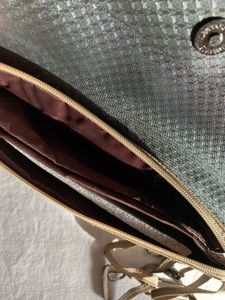 Classic Sling Bag