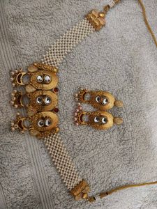 Exquisite Pearl &amp; Kundan Necklace Set