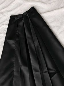 🍷Royale Black Satin Skirt🍷