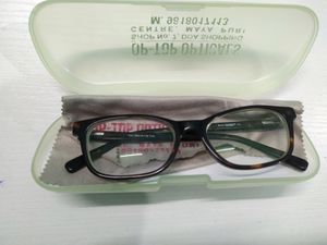 spectacles (frame)