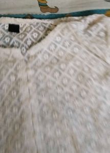 Elegant White Chikankari Kurta Top