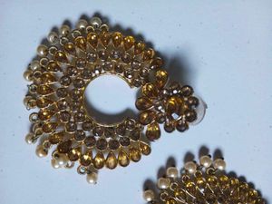Elegant Gold Maang Tikka &amp; Earring Set