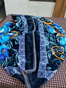 Cozy Blue Patterned Blanket 🆕💙🤍🩵