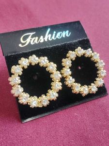 Circle Rhinestone Earrings 🤩