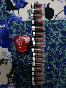 16 Lipstick And Liptint Combo