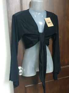 Chic Tie-Front Black Crop Top no 124
